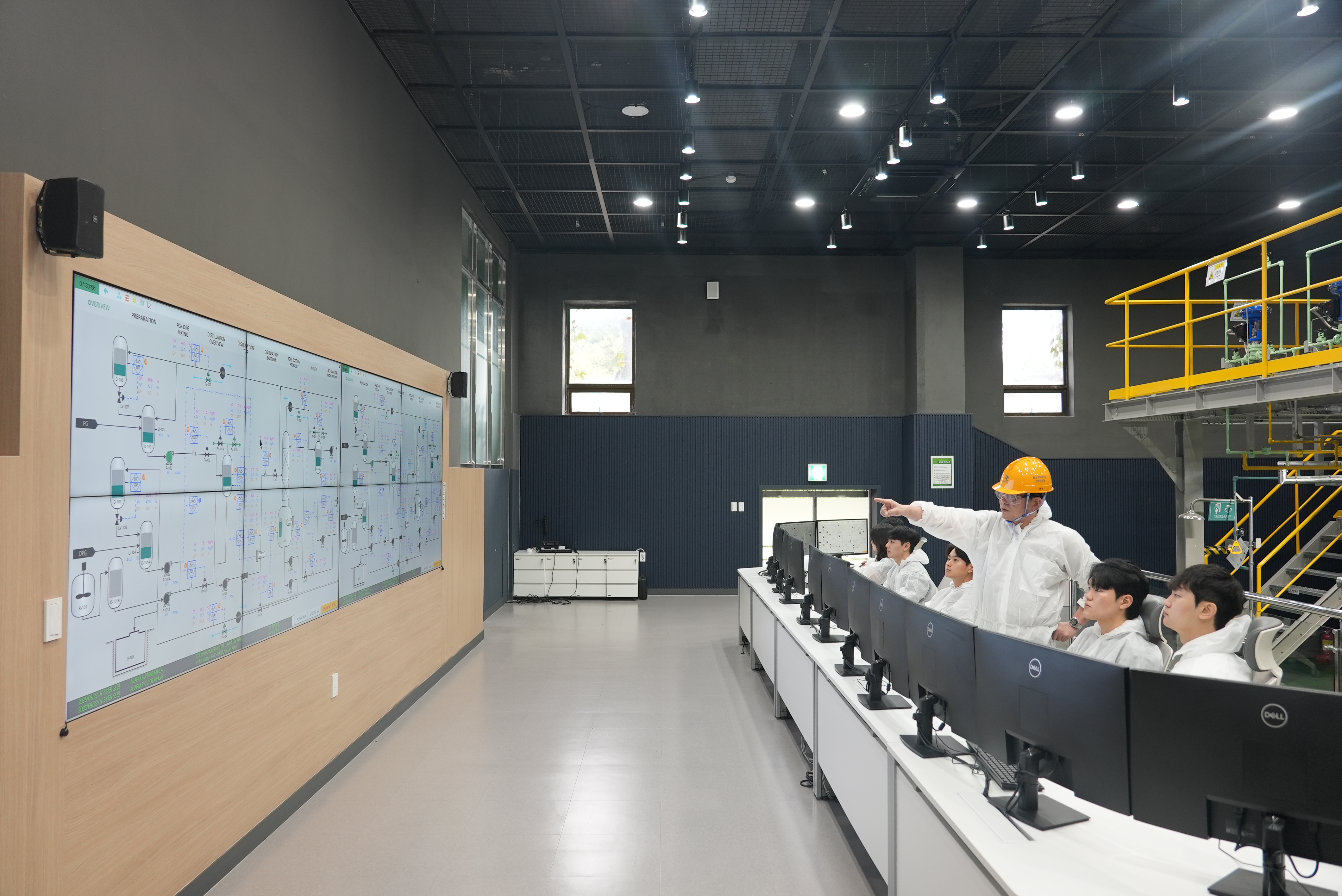 화학공학과 메인 슬라이드 이미지 04